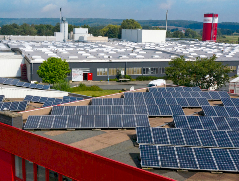Thanks to measures such as photovoltaics, new lighting systems and the compressed air supply, ASSMANN has to date reduced its energy consumption by 205 MWh per year.