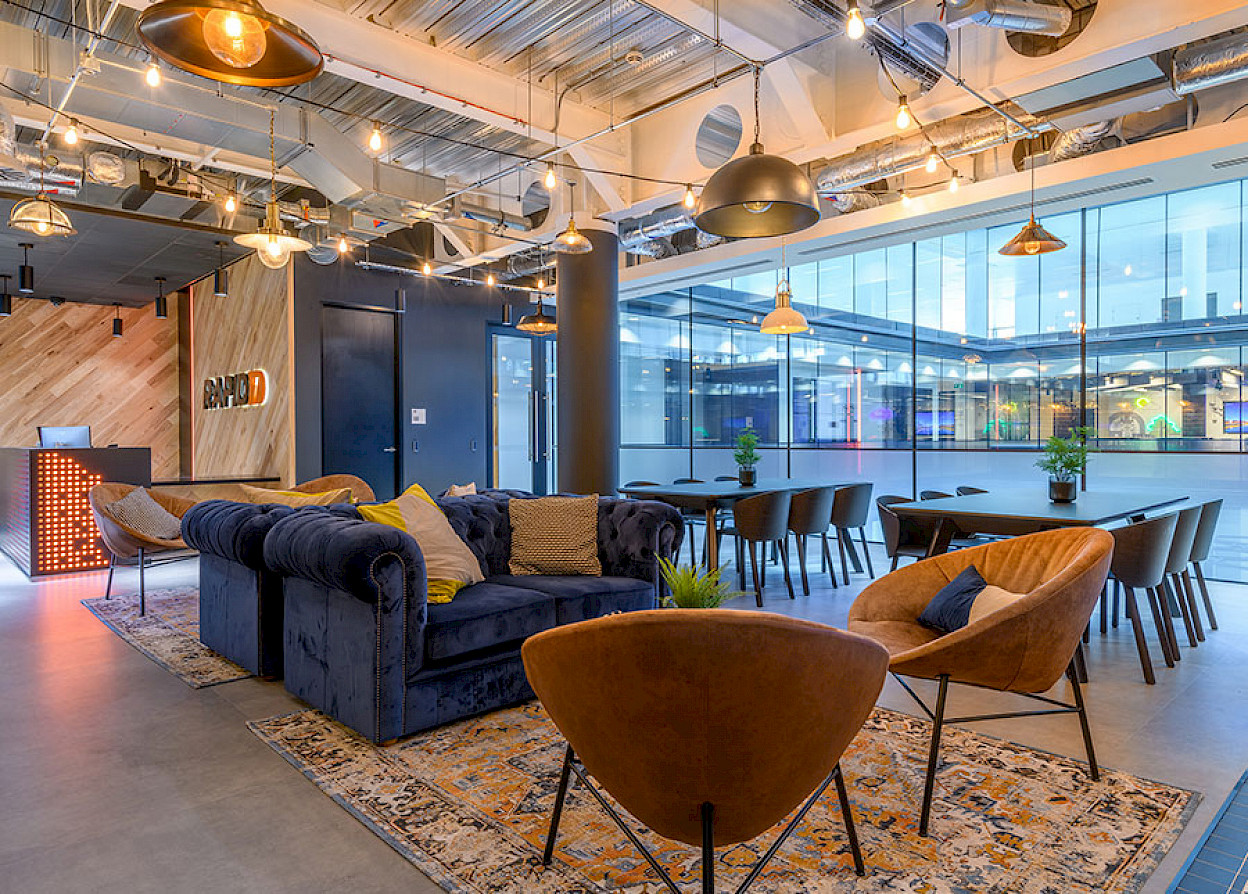 The blue centrepiece showing the Bloomsbury and Chelsea collection. Image: Connection, Flokk Group