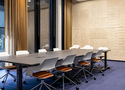 Konferenzarena: Elf individuell ausgestaltete Besprechungsräume bieten Platz für Arbeit und Austausch.