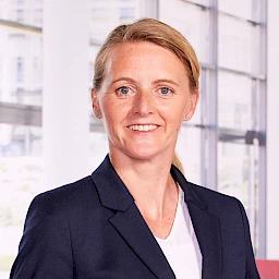 Angelika Zinkgräf, Personalleiterin MLP