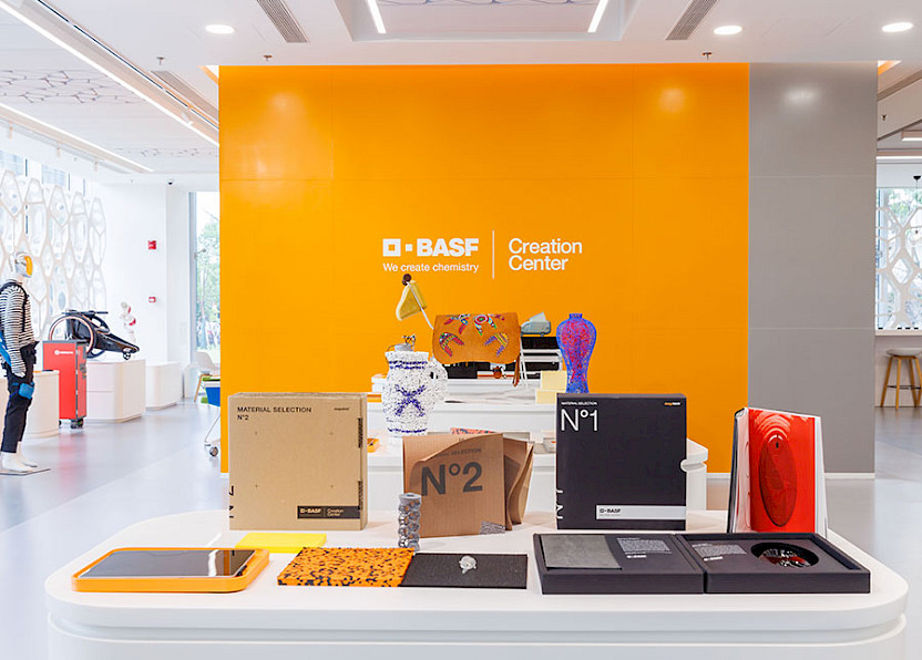 Material Collection für Kunden Creation Center Shanghai