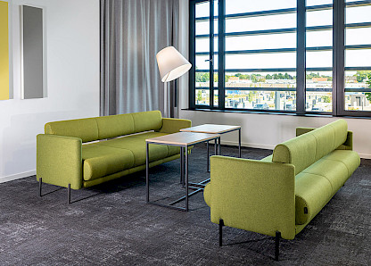 Überlaufzone, Produkte: M22 Loungesofa