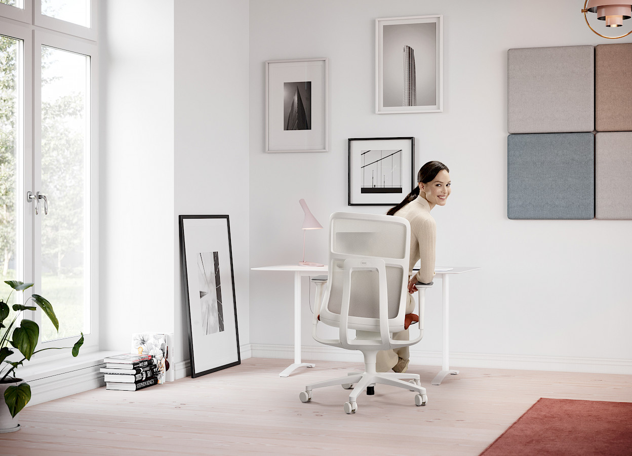 Home offices mean hours spent sitting, so people need stimulation to move. Three-dimensional office chairs are healthy, state-of-the-art sitting options.